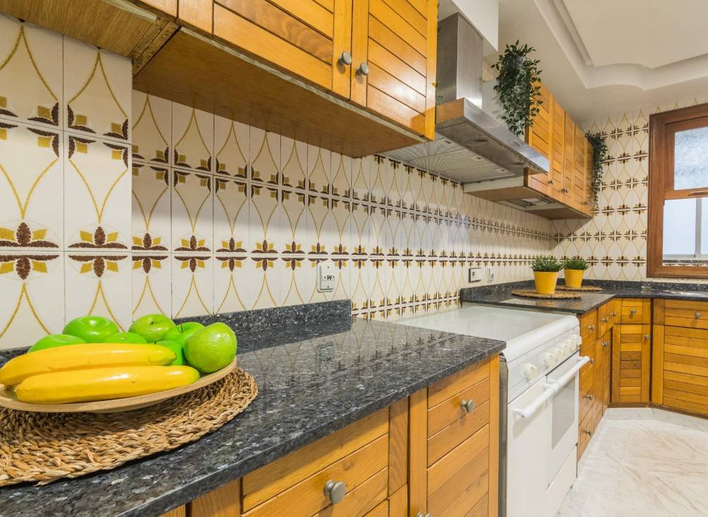 Revente - Appartement - Elche - Reina Victoria-Miguel Hernández