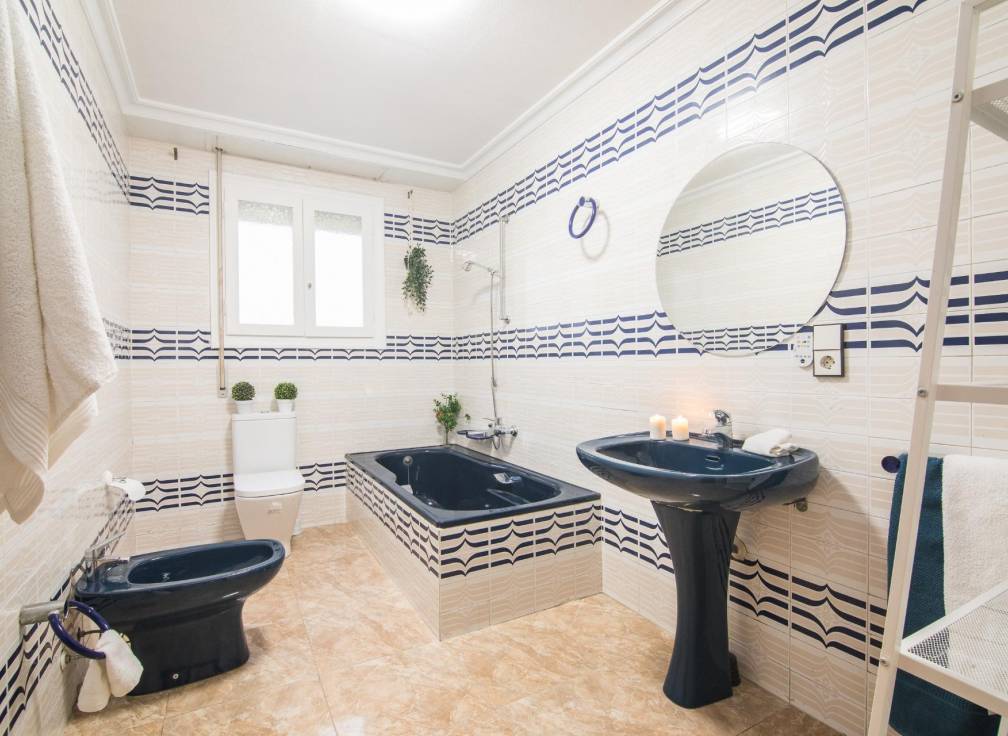 Revente - Appartement - Elche - Reina Victoria-Miguel Hernández