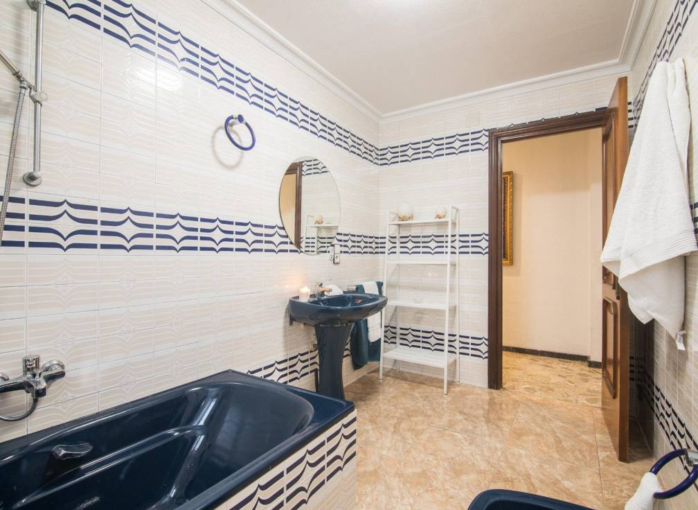 Revente - Appartement - Elche - Reina Victoria-Miguel Hernández