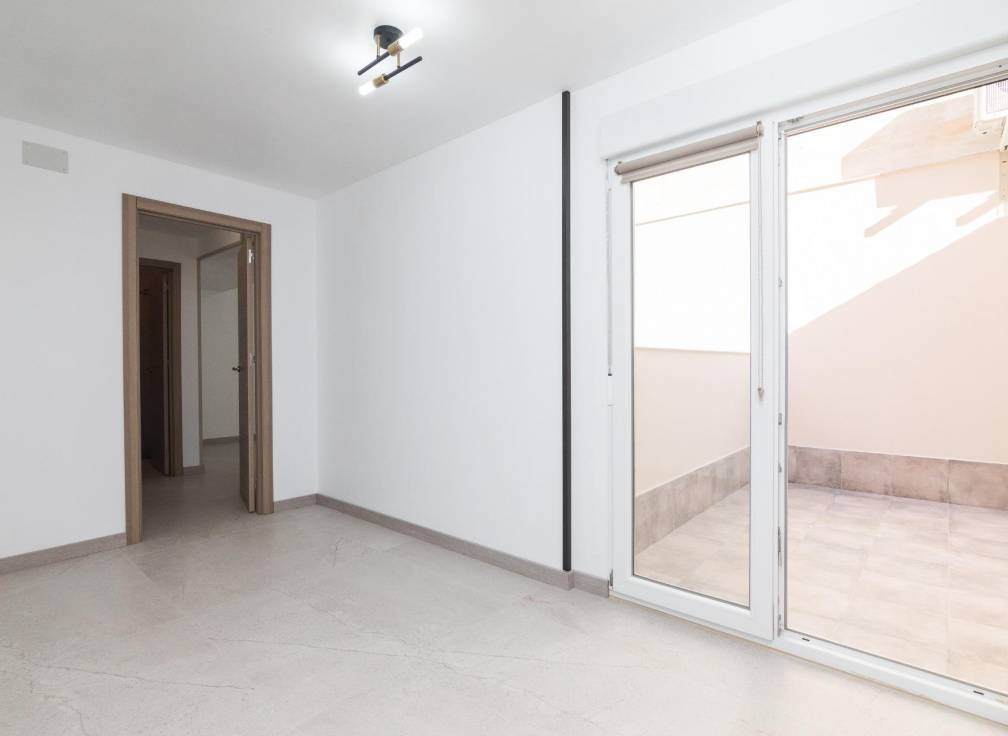 Revente - Appartement - Elche - Reina Victoria-Miguel Hernández