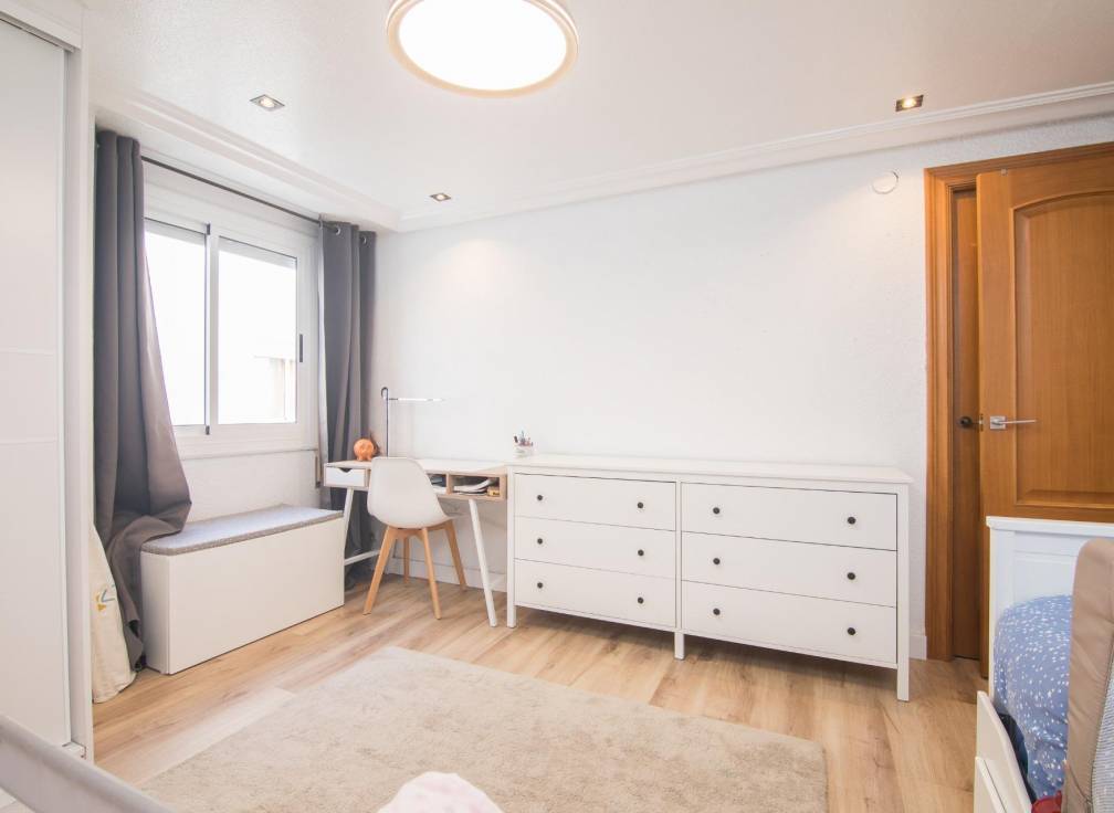 Revente - Appartement - Elche - Reina Victoria-Miguel Hernández