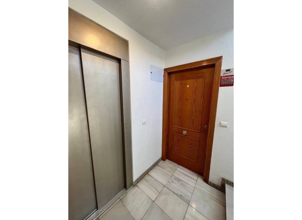 Revente - Appartement - Elche - San Crispín