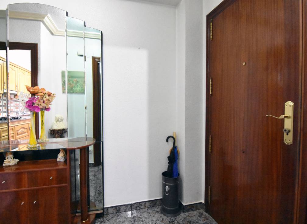 Revente - Appartement - Elche - San Crispín