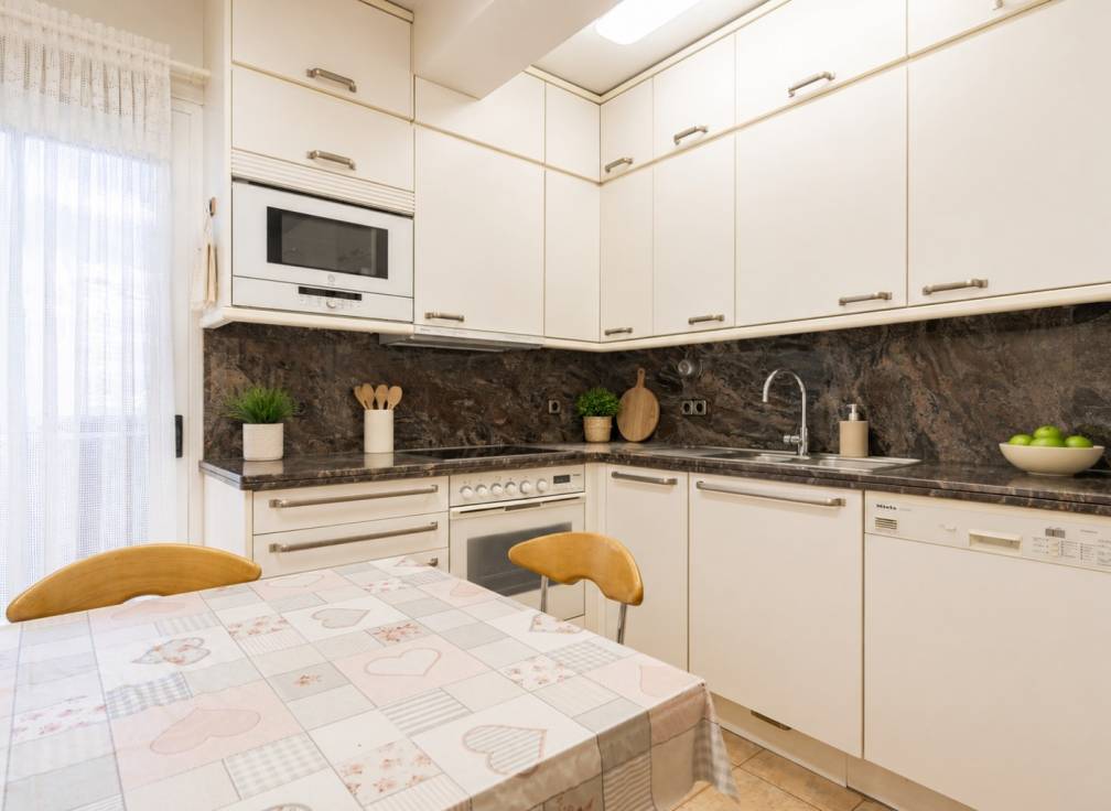 Revente - Appartement - Madrid - Santa Eugenia