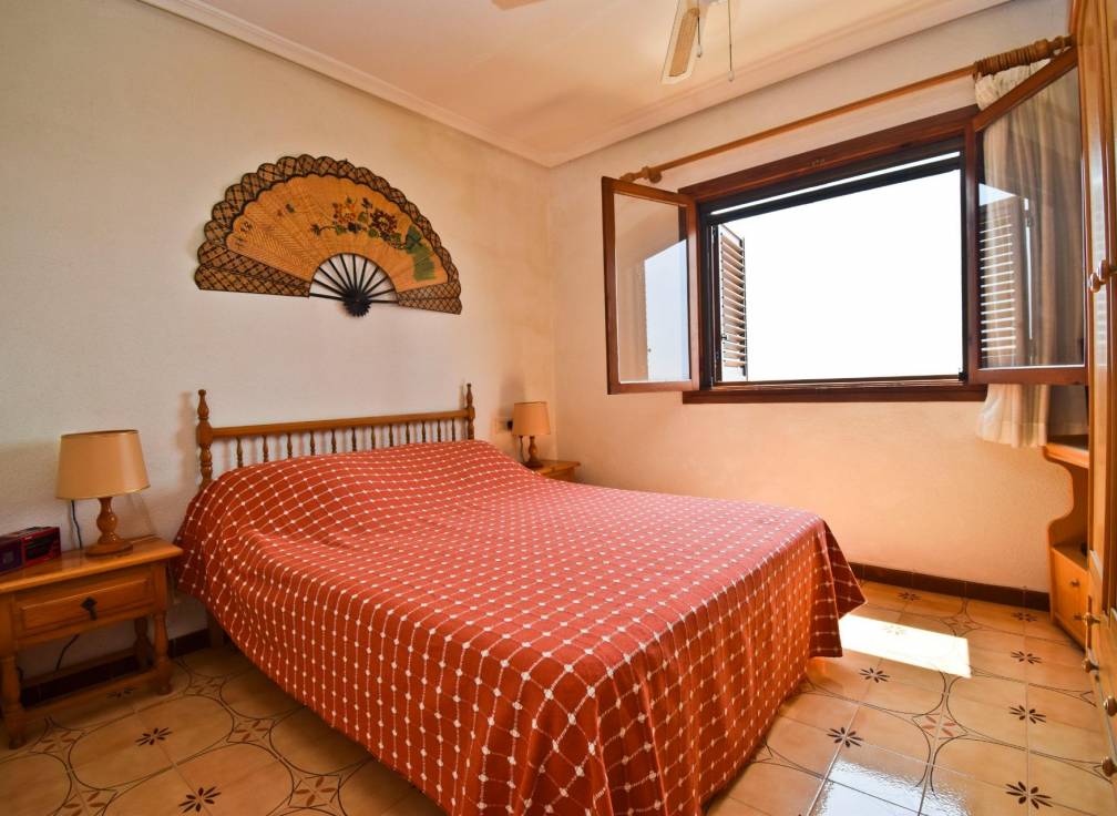 Revente - Appartement - Santa Pola - Calas de Santa Pola este