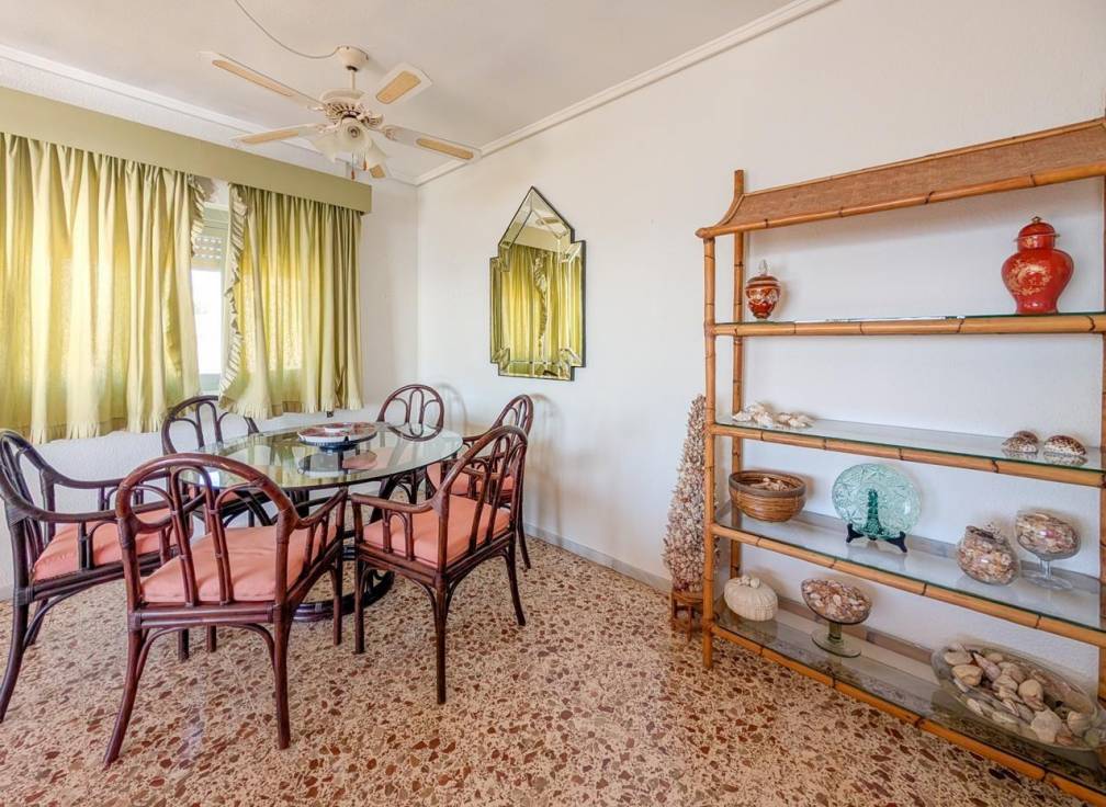 Revente - Appartement - Santa Pola - Calas de Santiago Bernabeu