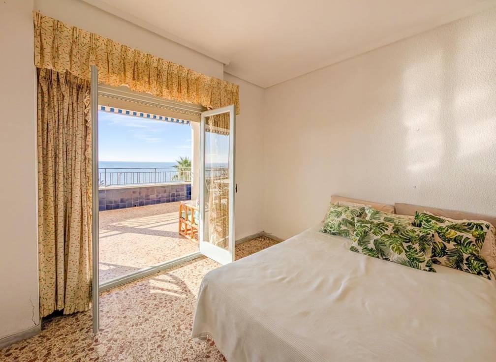 Revente - Appartement - Santa Pola - Calas de Santiago Bernabeu