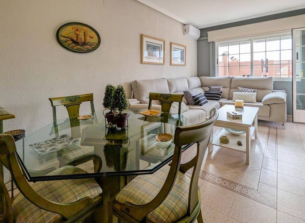 Revente - Appartement - Santa Pola - Calas de Santiago Bernabeu