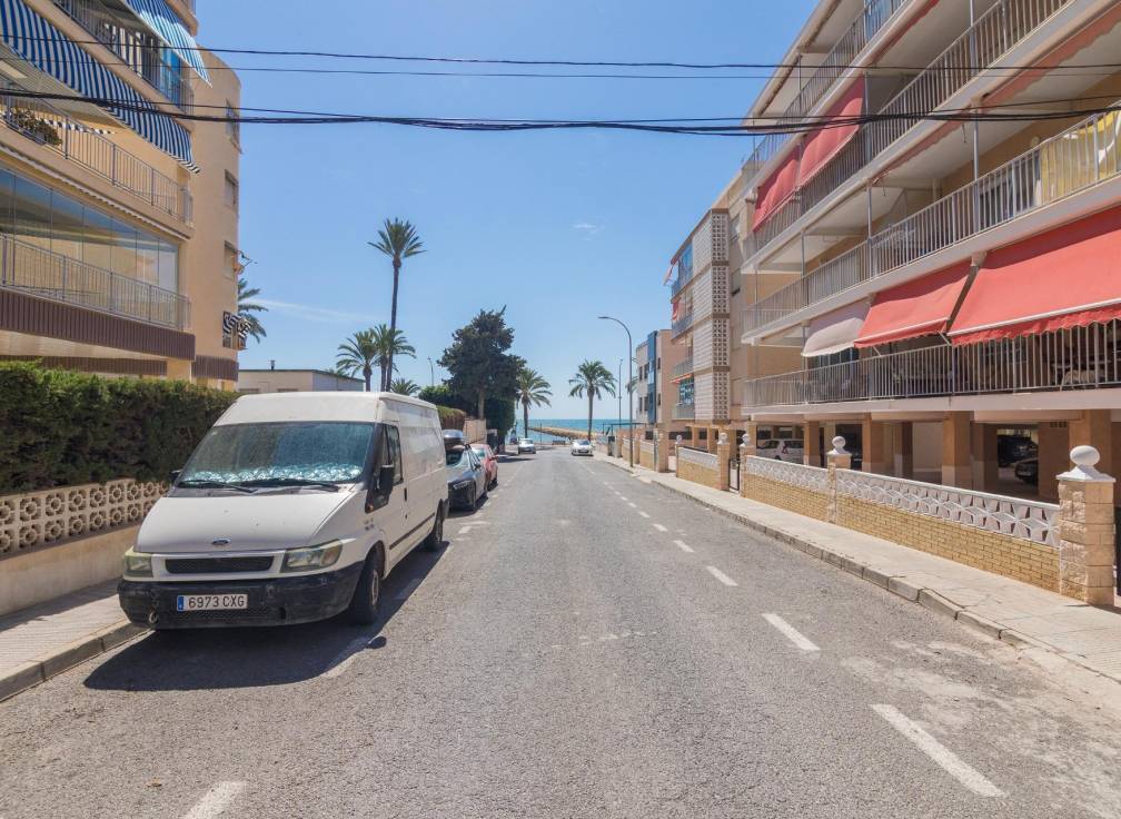 Revente - Appartement - Santa Pola - Calas de Santiago Bernabeu