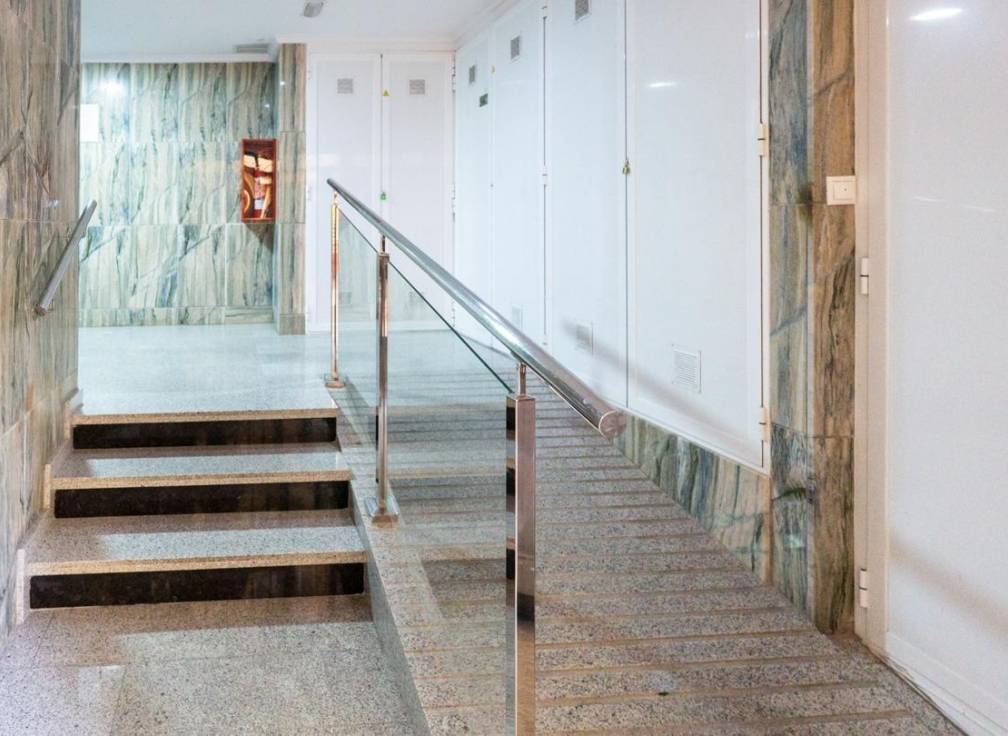 Revente - Appartement - Santa Pola - Club nautico