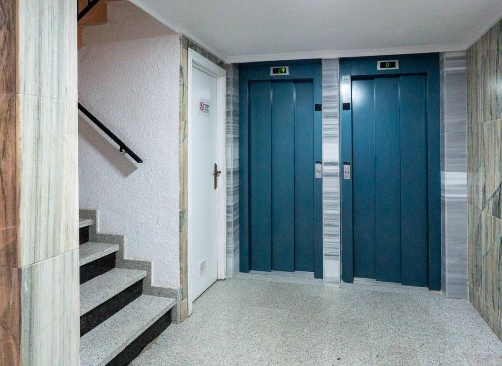 Revente - Appartement - Santa Pola - Club nautico