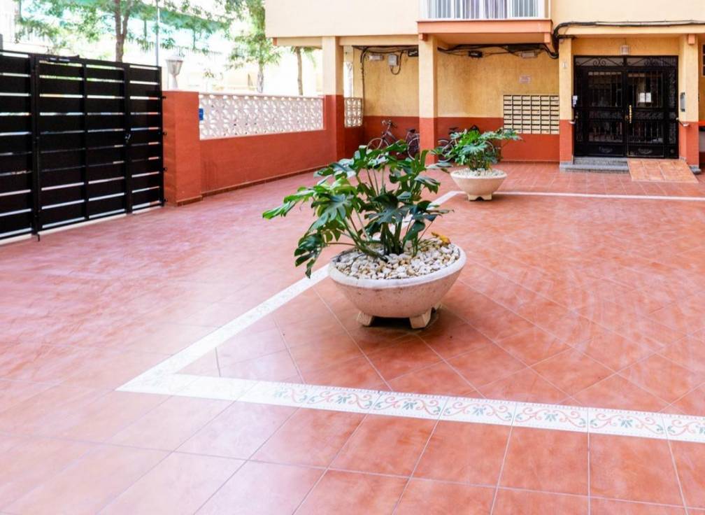 Revente - Appartement - Santa Pola - Club nautico