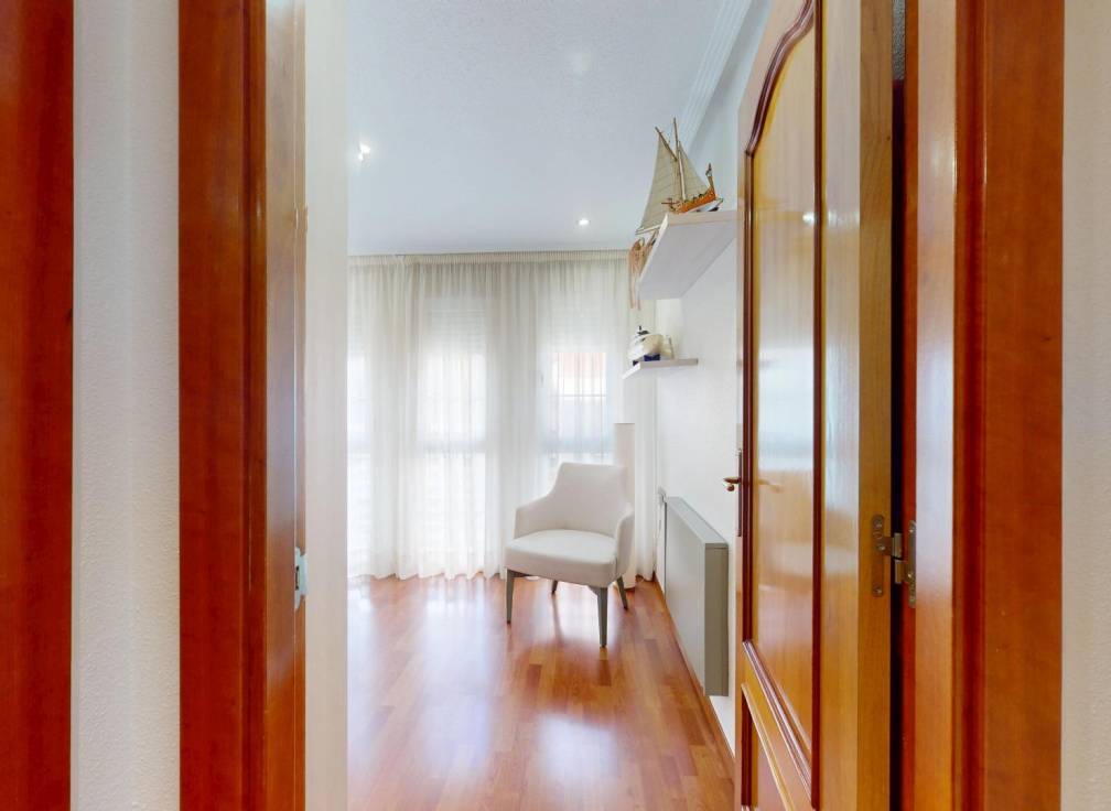 Revente - Appartement - Santa Pola - Santiago bernabeu