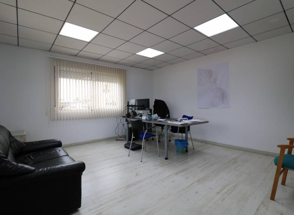 Revente - Bâtiment industriel - Elche Pedanías - Carretera del leon