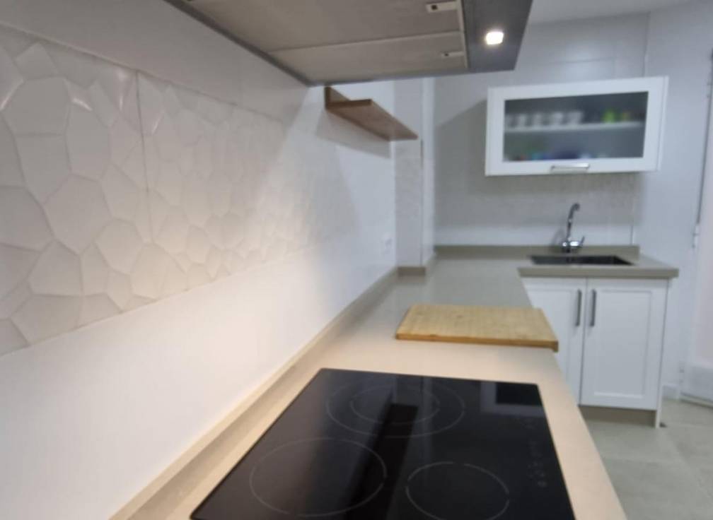 Revente - Duplex - Elche - Raval - Puertas Coloradas