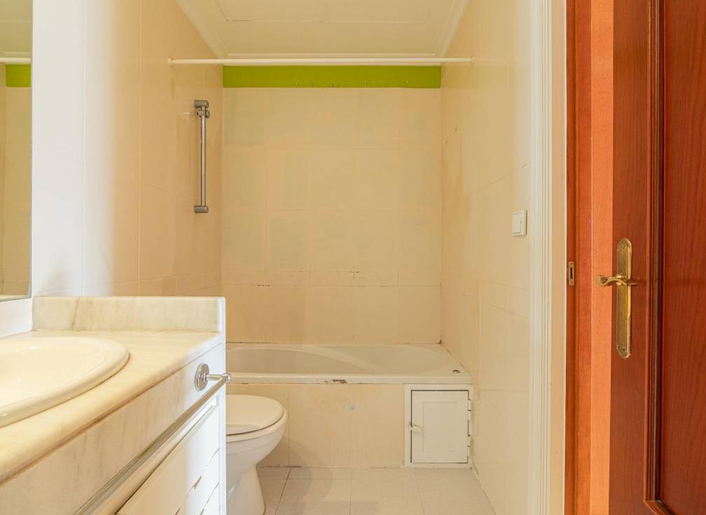 Revente - Duplex - Elche - Raval - Puertas Coloradas