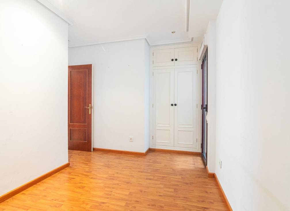 Revente - Duplex - Elche - Raval - Puertas Coloradas