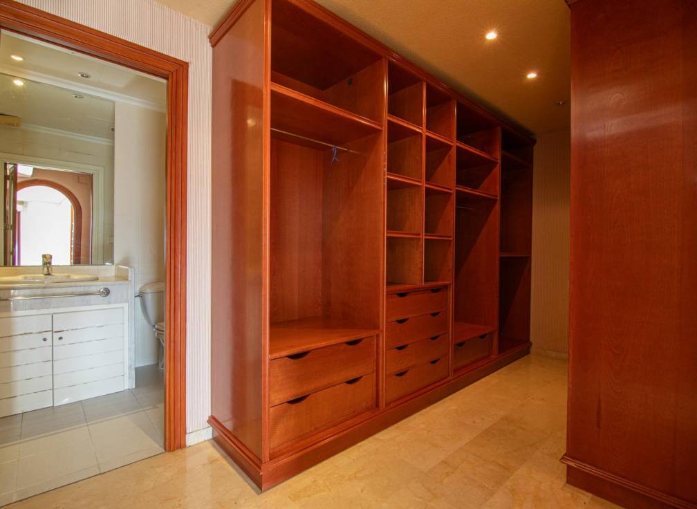 Revente - Duplex - Elche - Raval - Puertas Coloradas