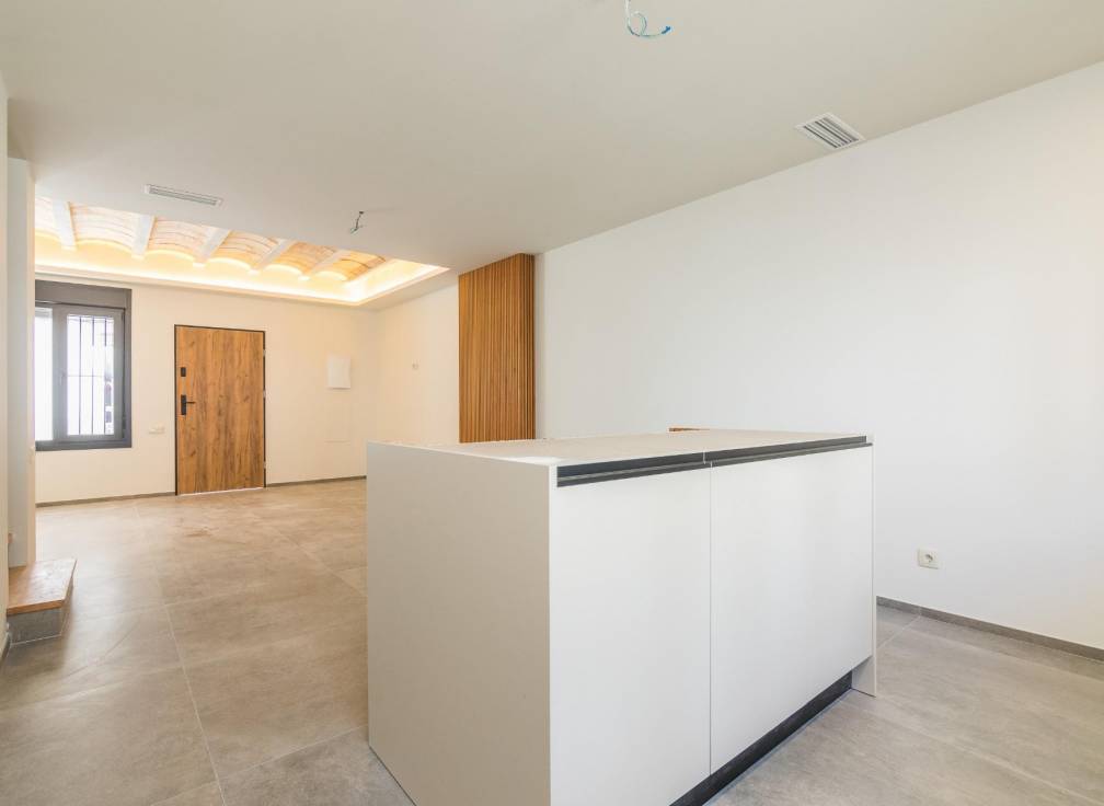 Revente -  - Elche - Raval - Puertas Coloradas