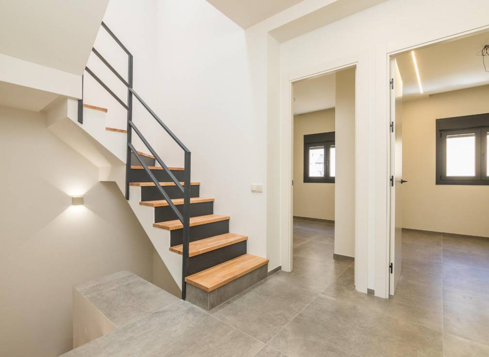 Revente -  - Elche - Raval - Puertas Coloradas