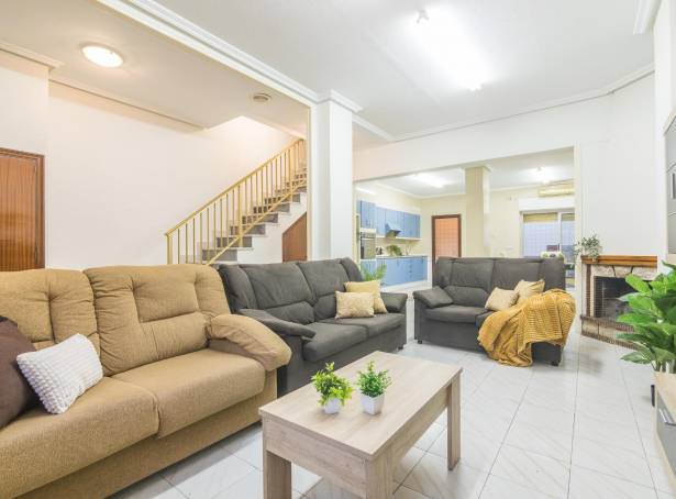  - Revente - Elche - Reina Victoria-Miguel Hernández