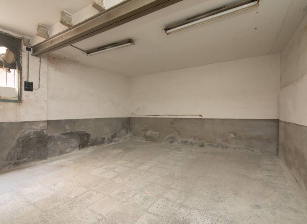 Revente - Local commerciel - Elche - Carrus