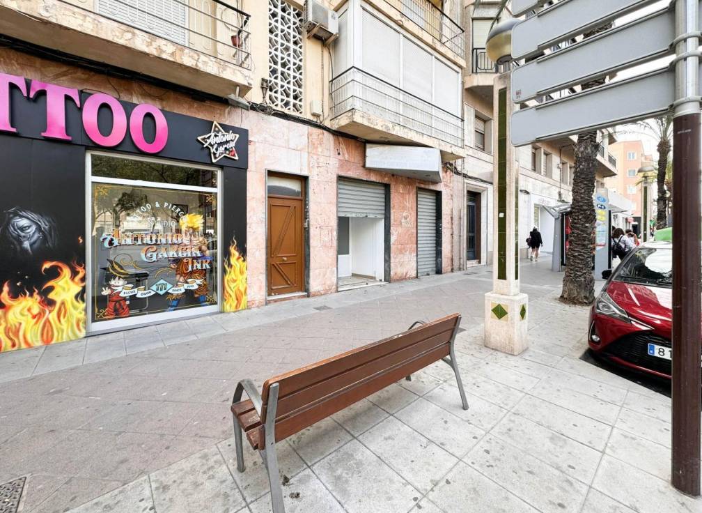 Revente - Local commerciel - Elche - Centro