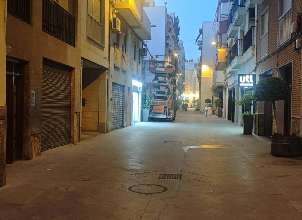 Revente - Local commerciel - Elche - Centro