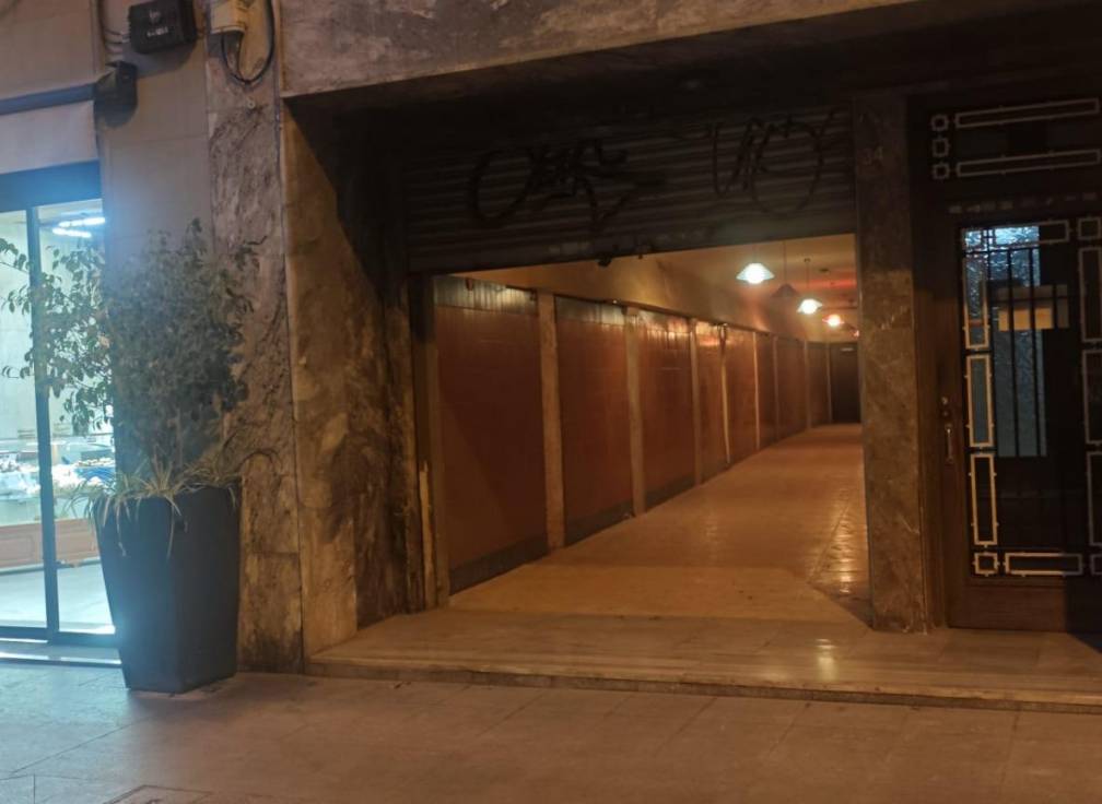 Revente - Local commerciel - Elche - Centro