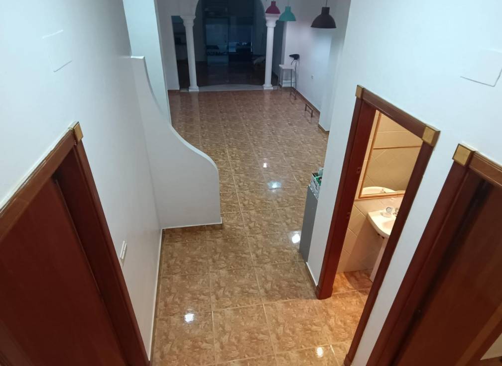 Revente - Local commerciel - Elche - Toscar