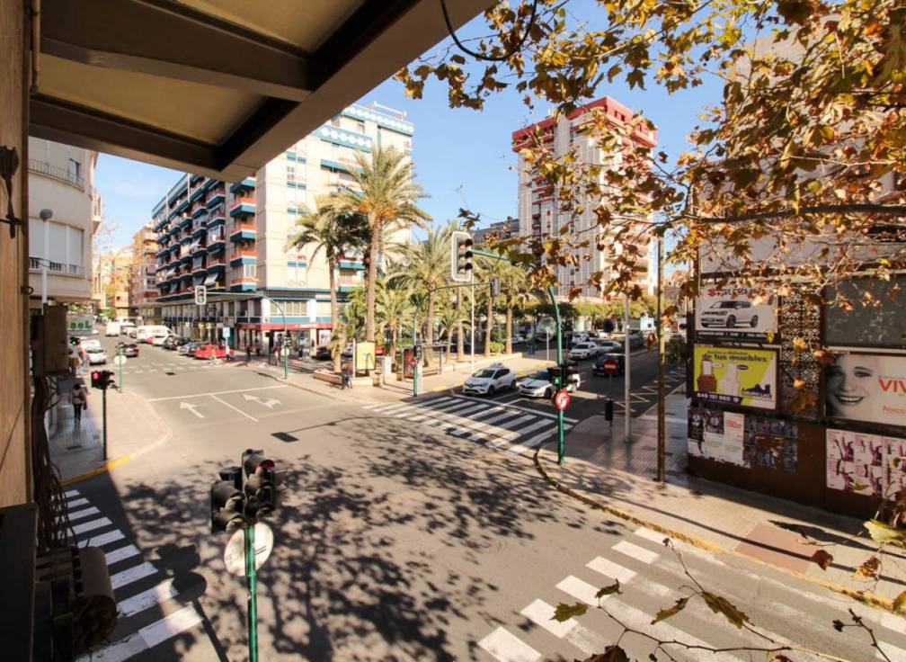 Revente - Mezzanine - Elche - Asilo - Pisos Azules