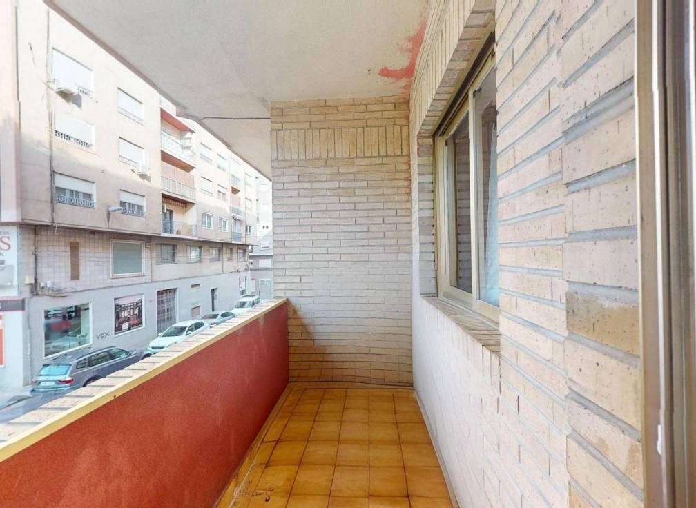 Revente - Mezzanine - Elche - Corazon de Jesus