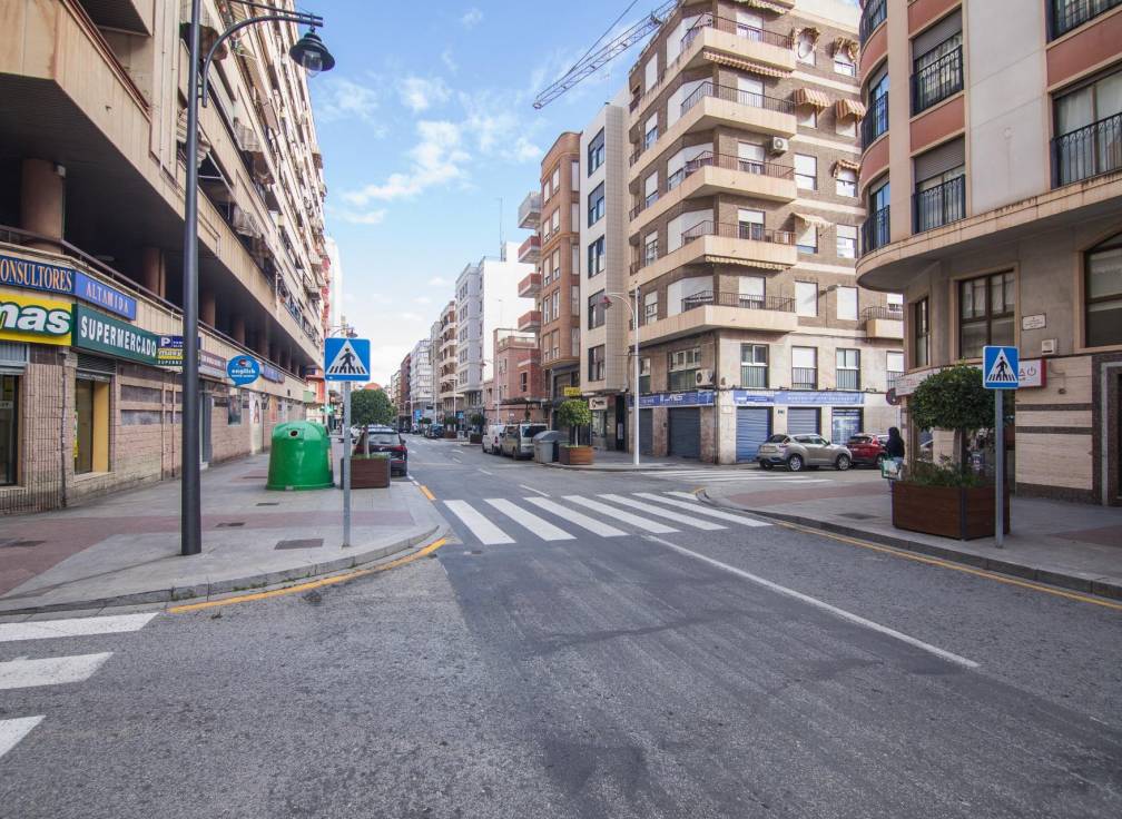 Revente - Mezzanine - Elche - Corazon de Jesus