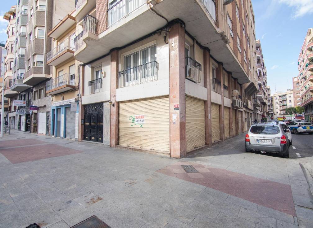 Revente - Mezzanine - Elche - Corazon de Jesus