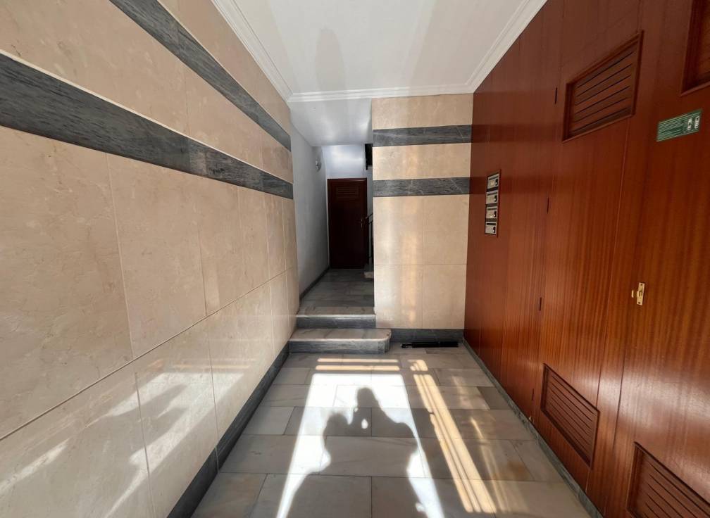 Revente - Mezzanine - Elche - Plaza Obispo Siuri