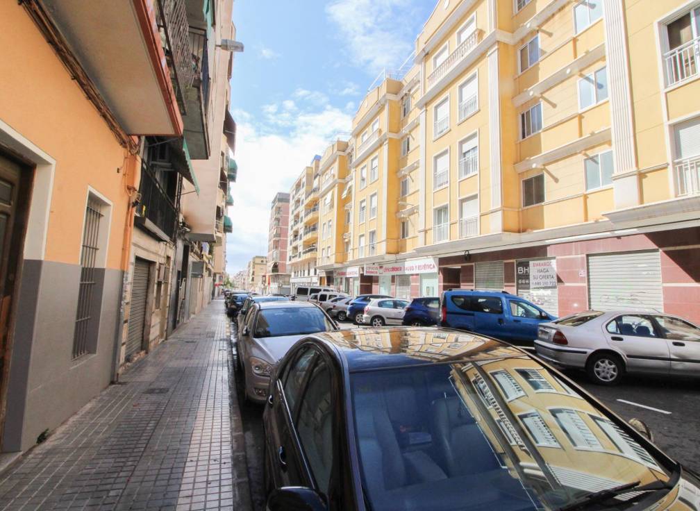 Revente - Parking - Elche - Plaza Madrid