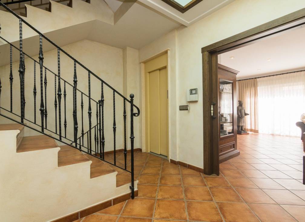 Revente - Triplex - Elche - Corazon de Jesus