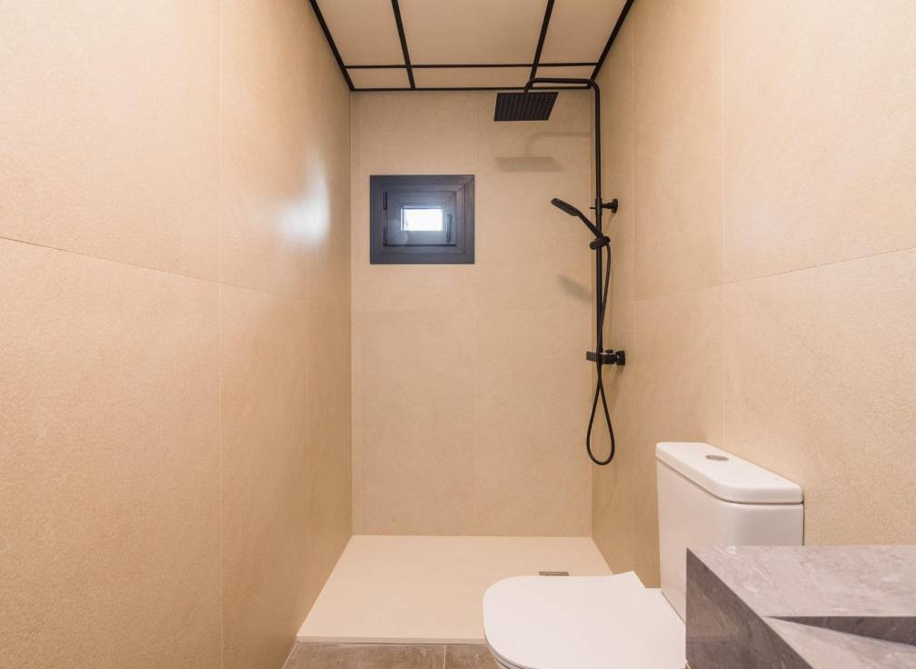 Revente - Triplex - Elche - Raval - Puertas Coloradas