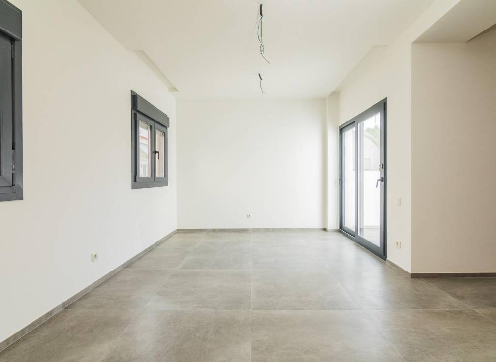 Revente - Triplex - Elche - Raval - Puertas Coloradas