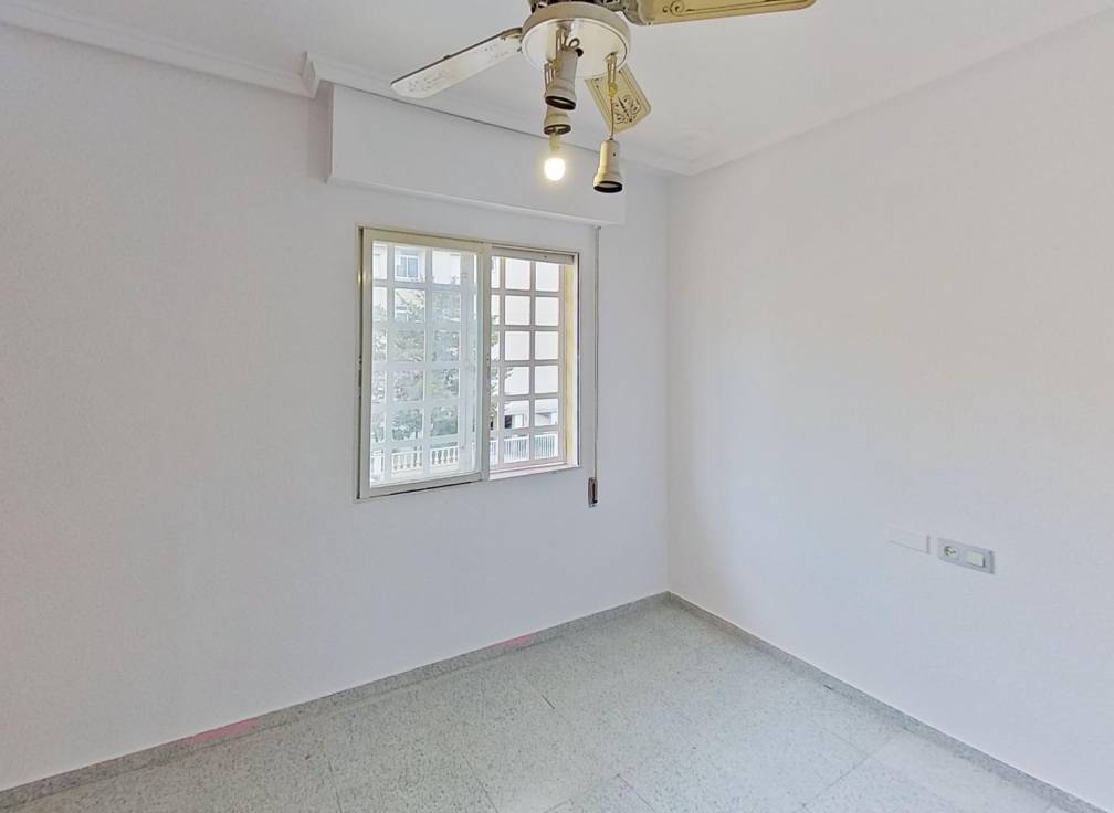 Revente - Triplex - Santa Pola - Santiago bernabeu