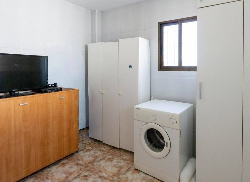 Revente - Villa - Crevillent - Comunidad valenciana