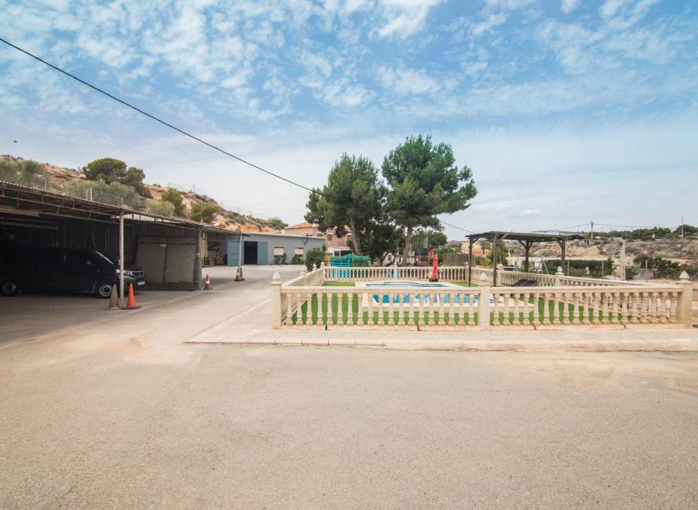 Revente - Villa - Elche Pedanías - Poligono carrus