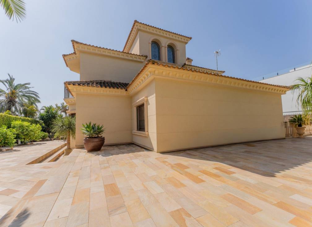 Revente - Villa - Peña las aguilas - PEÑA DE LAS AGUILAS