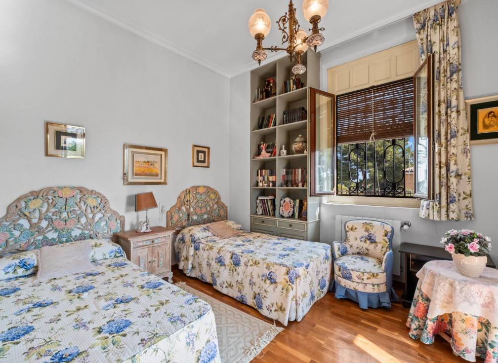 Revente - Villa - Perleta - Crta. santa pola