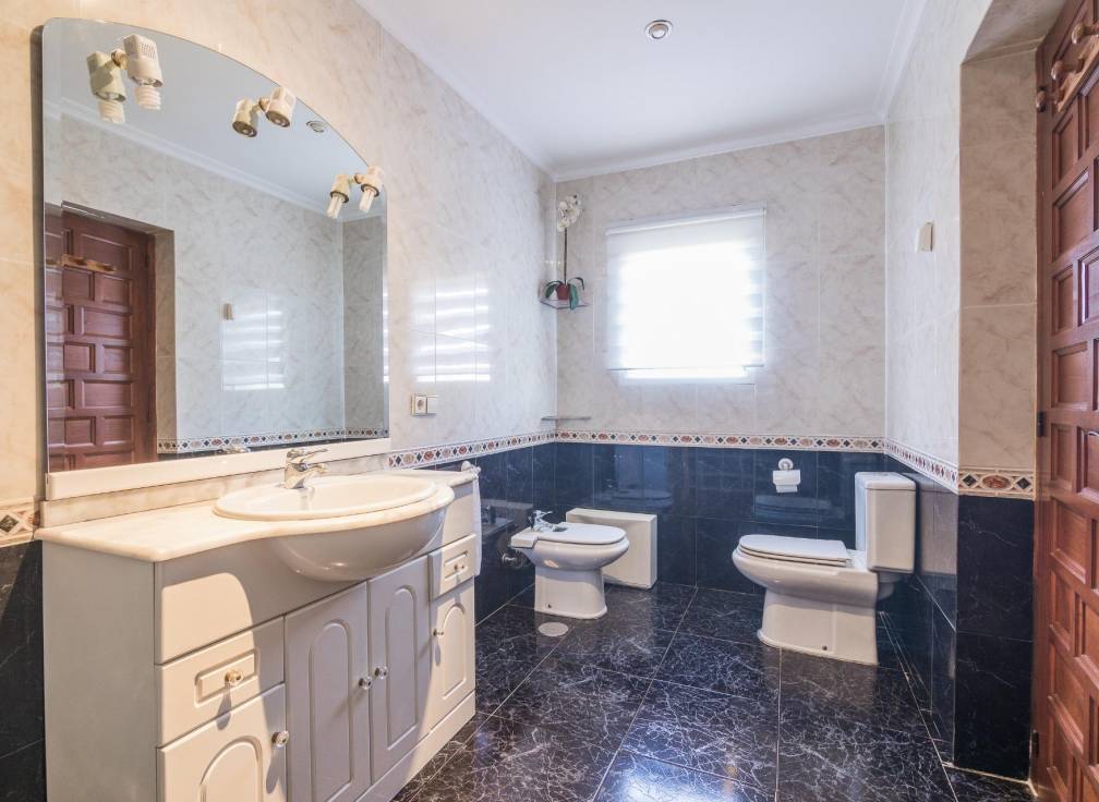 Revente - Villa - Perleta - Maitino-Perleta