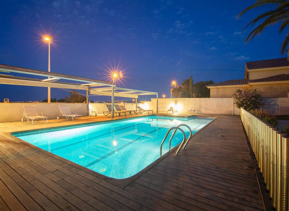 Revente - Villa - Valverde (Alicante) - Valverde