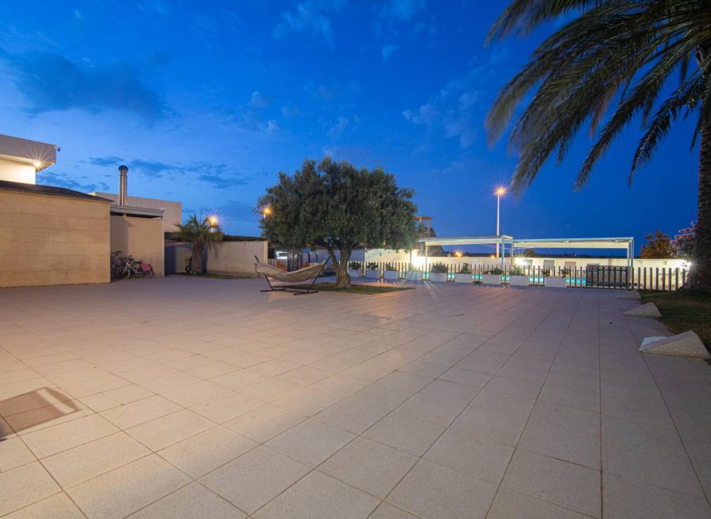 Revente - Villa - Valverde (Alicante) - Valverde