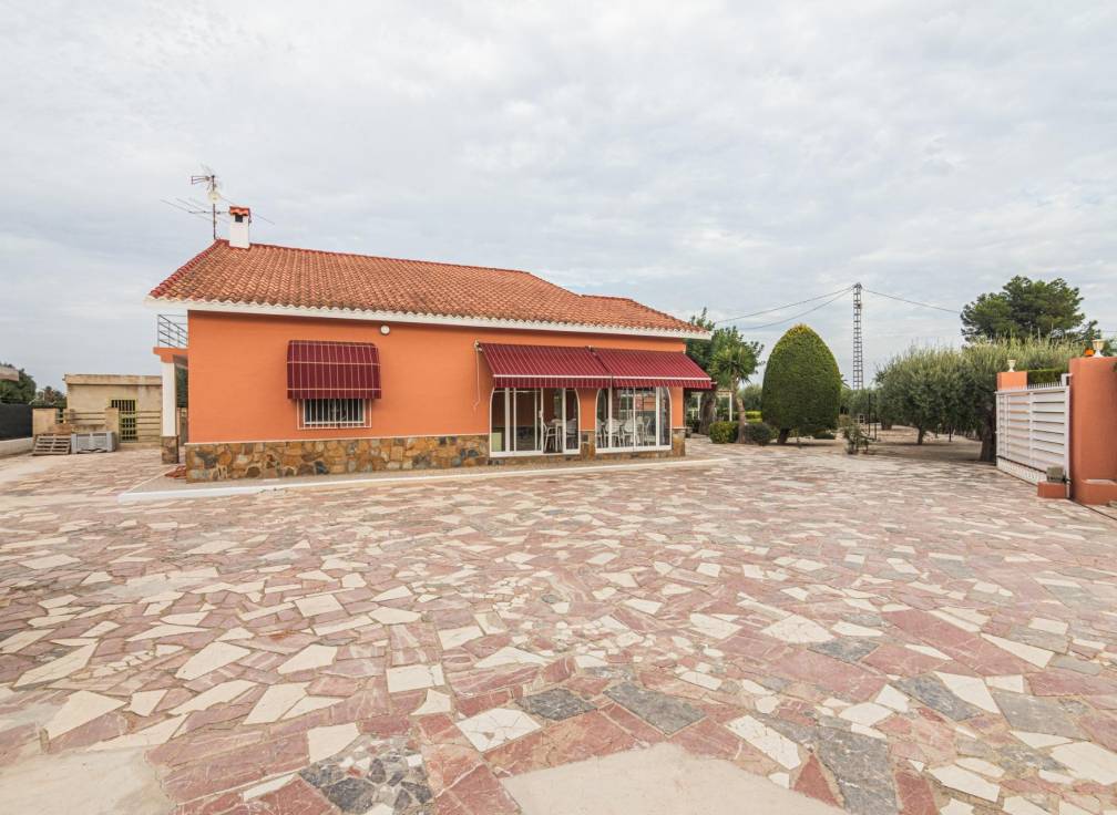 Revente - Villa - Valverde (Alicante) - Valverde