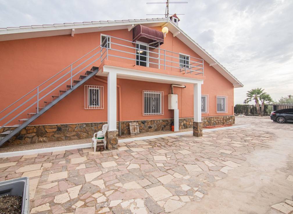Revente - Villa - Valverde (Alicante) - Valverde