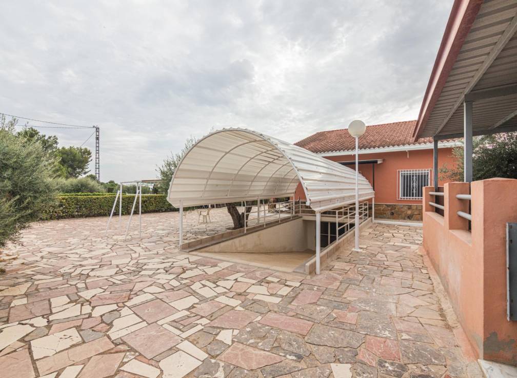 Revente - Villa - Valverde (Alicante) - Valverde